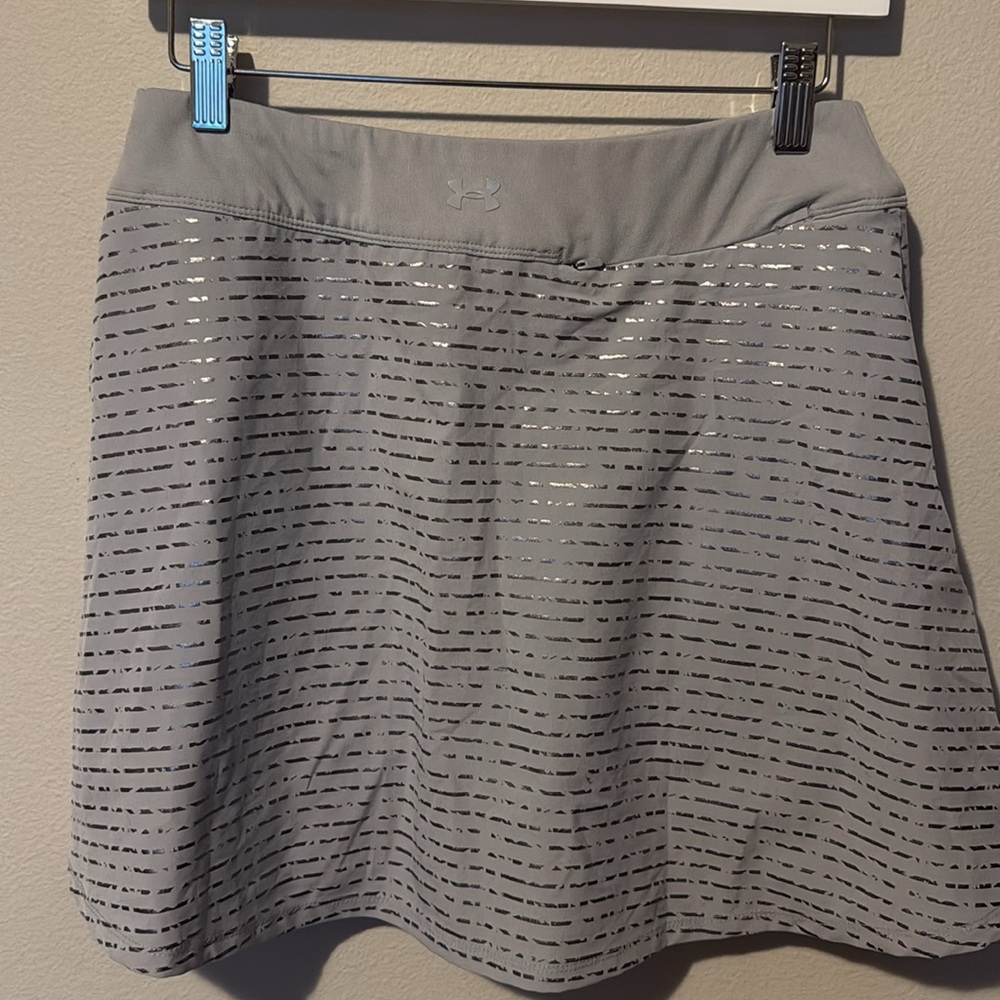 Under Armour Fitted Athletic Skirt Skort Heatgear Grey Small Tennis Golf Pockets - Picture 7 of 9